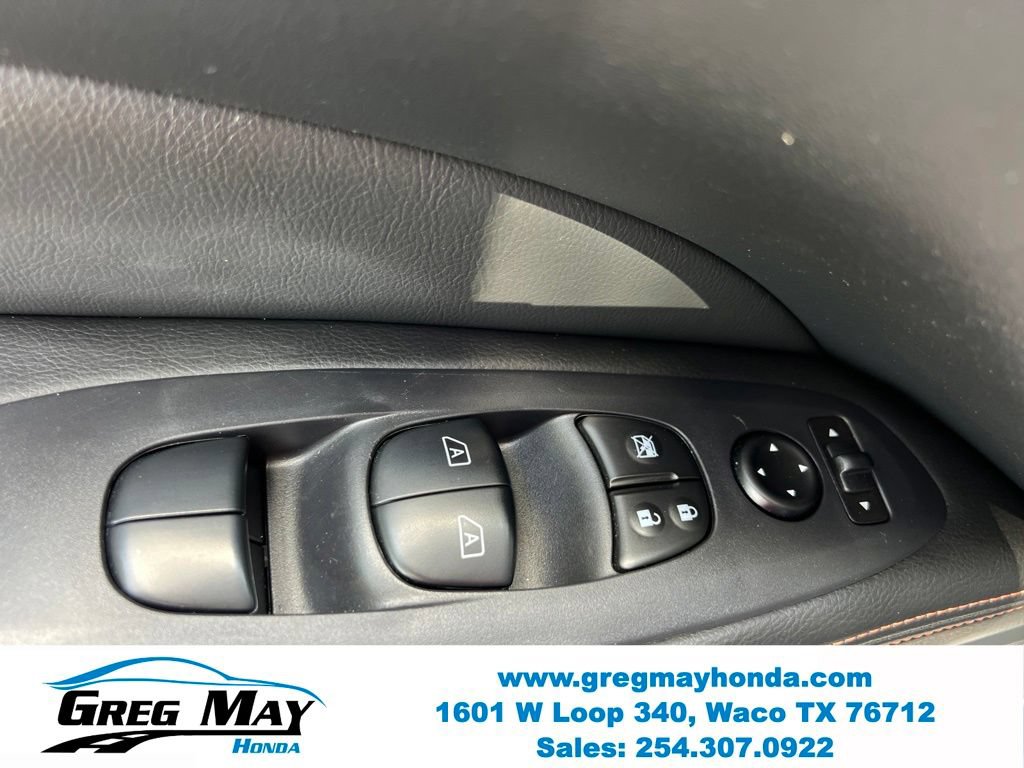 Used 2019 Nissan Pathfinder SL FWD image 27
