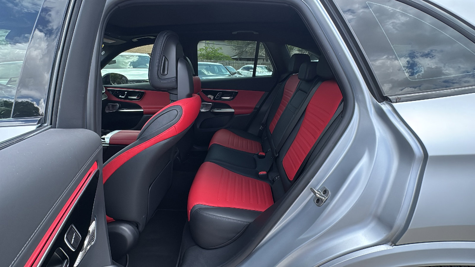 Used 2024 Mercedes-Benz GLC 43 AMG 4MATIC image 15