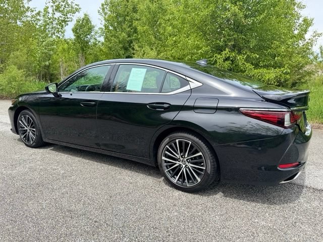Used 2024 Lexus ES 350 w/ Premium Package FWD image 8