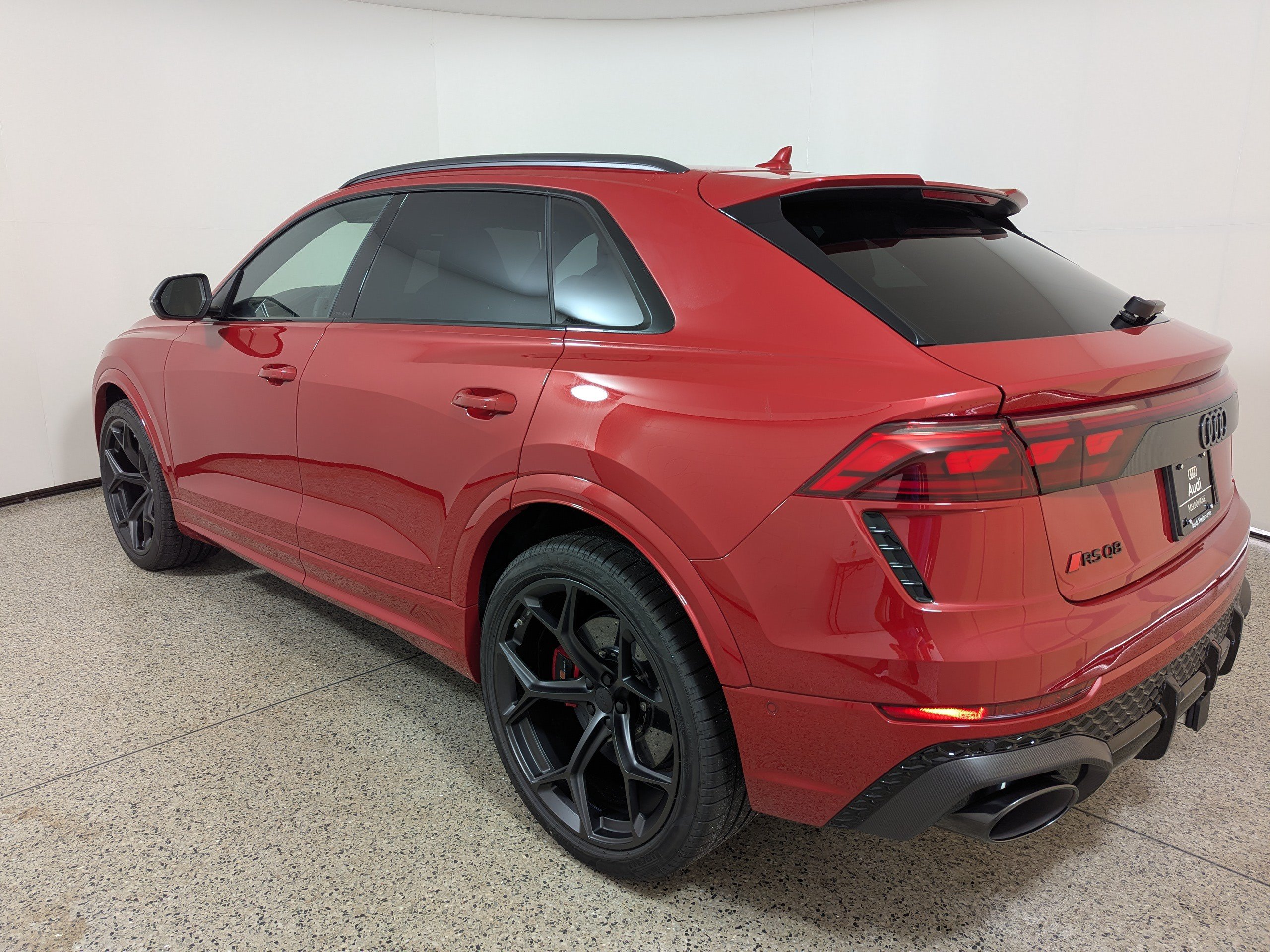 New 2027 Audi RS Q8 performance AWD/4WD image 5
