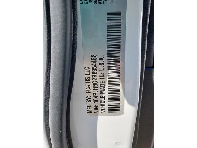 Used 2024 Jeep Grand Cherokee Limited w/ Luxury Tech Group II image 12