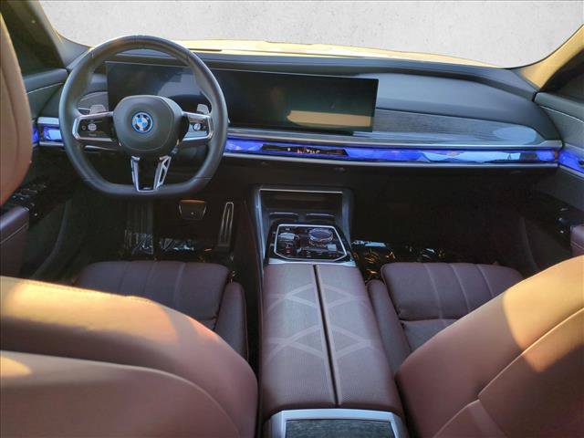 Certified 2025 BMW 750e xDrive w/ Premium Package AWD/4WD image 19