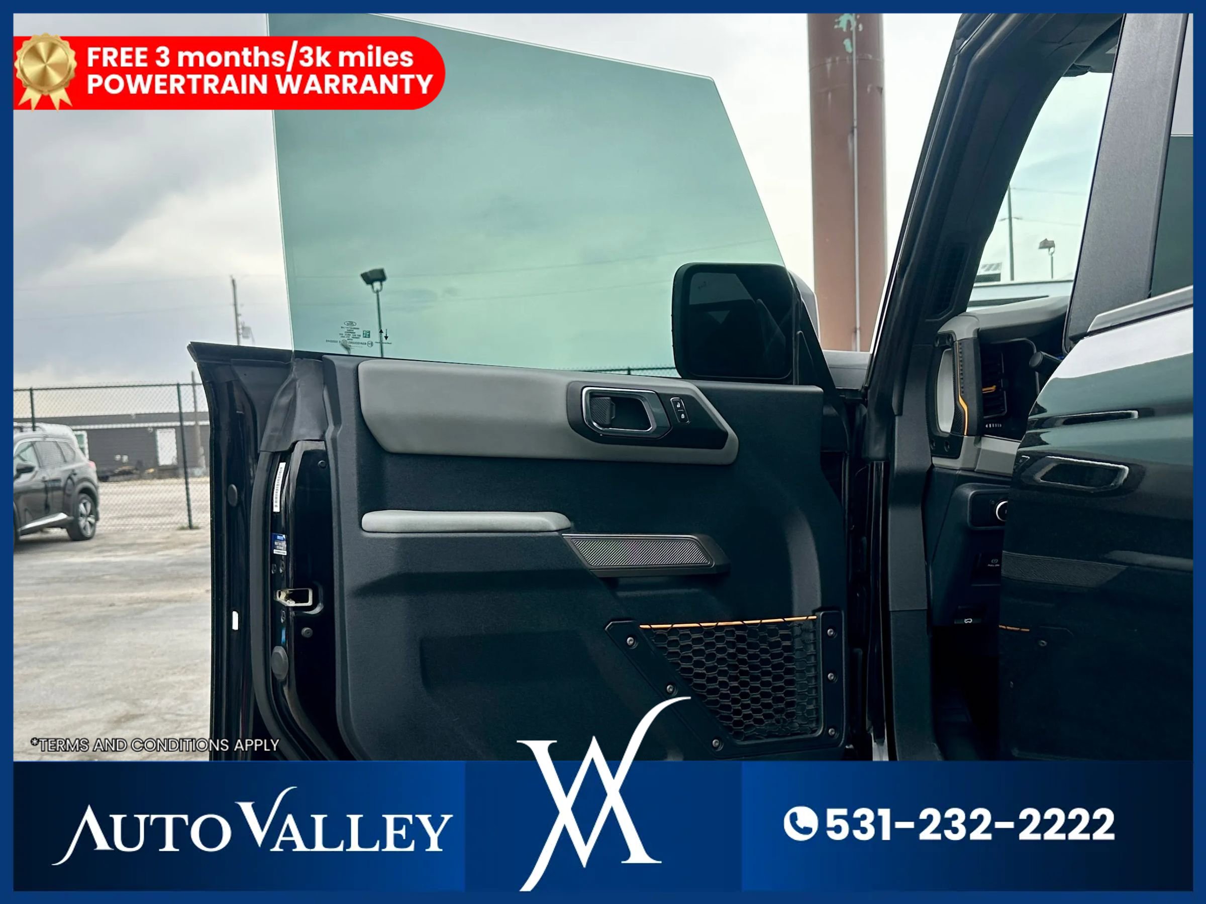 Used 2022 Ford Bronco Badlands w/ Sasquatch Package image 12
