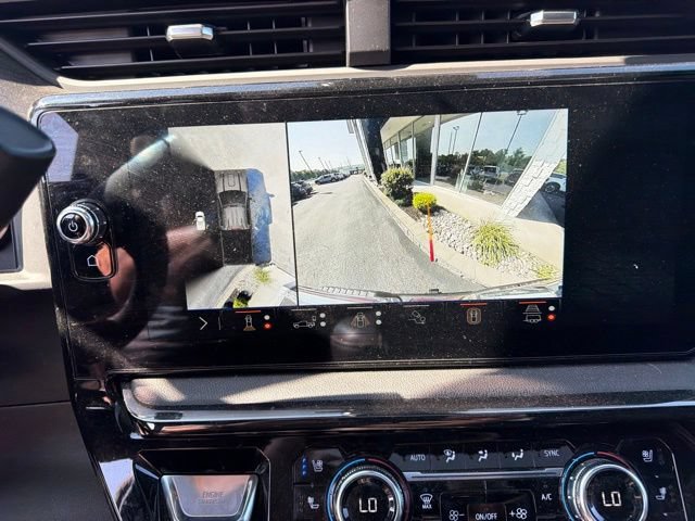 Used 2024 GMC Sierra 2500 AT4 w/ AT4 Preferred Package AWD/4WD image 25