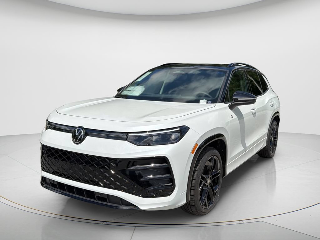 New 2026 Volkswagen Tiguan SE R-Line FWD image 1