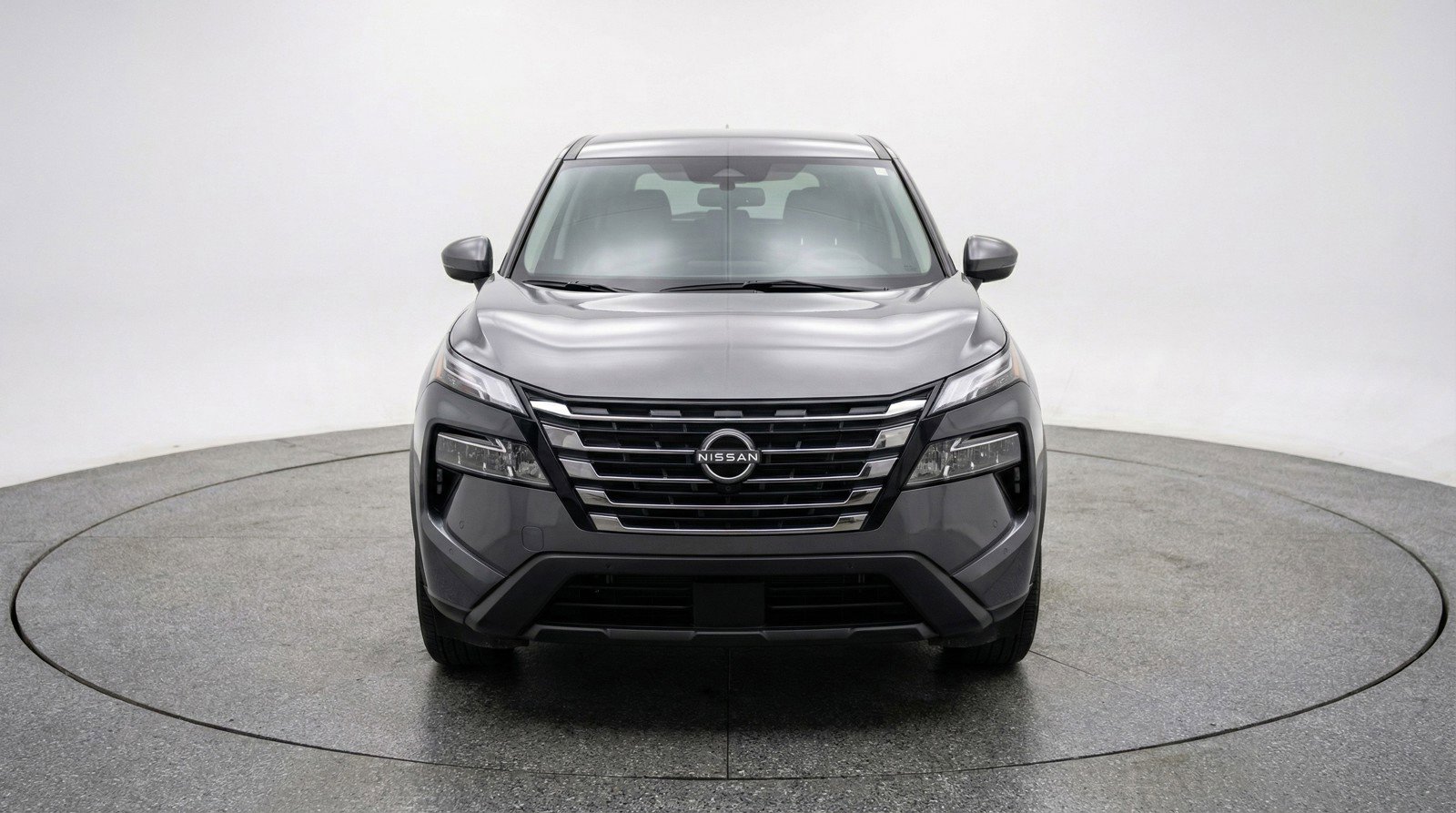 Used 2025 Nissan Rogue SV AWD/4WD image 2