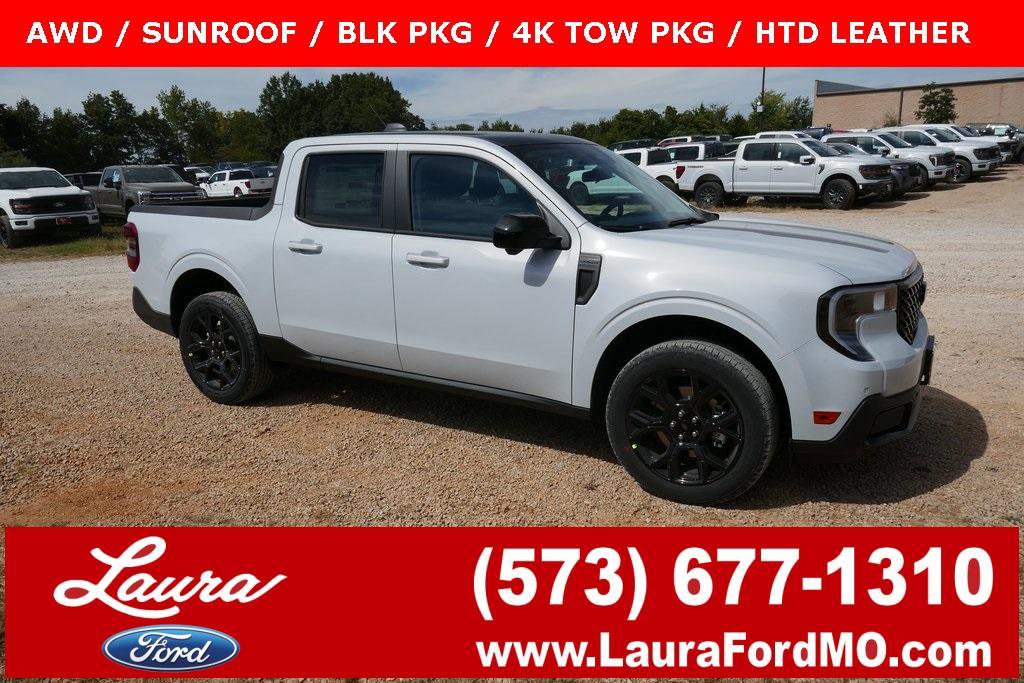 New 2025 Ford Maverick Lariat w/ Black Appearance Package