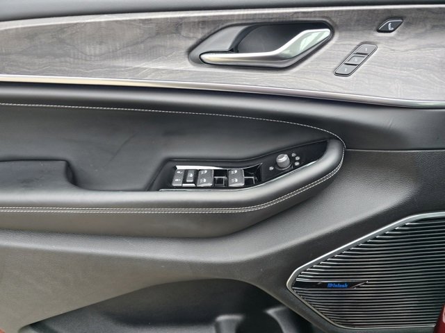 Used 2021 Jeep Grand Cherokee L Overland w/ Luxury Tech Group IV image 22