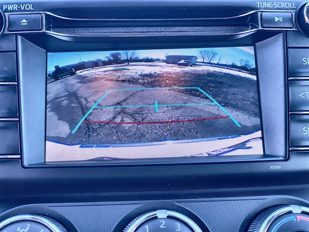 Used 2017 Toyota RAV4 LE image 21