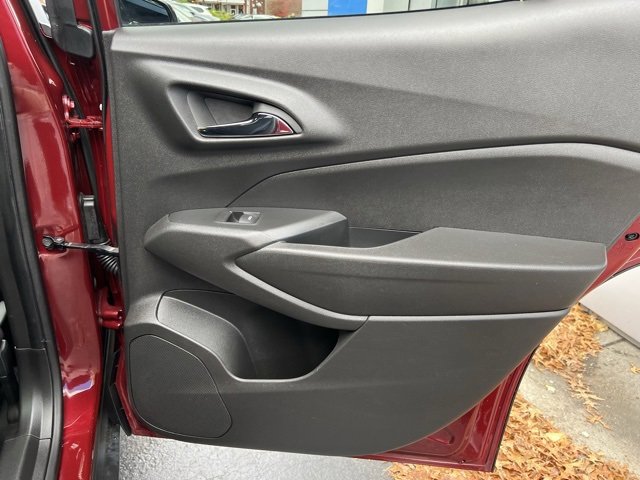 Used 2024 Chevrolet Trax RS image 14