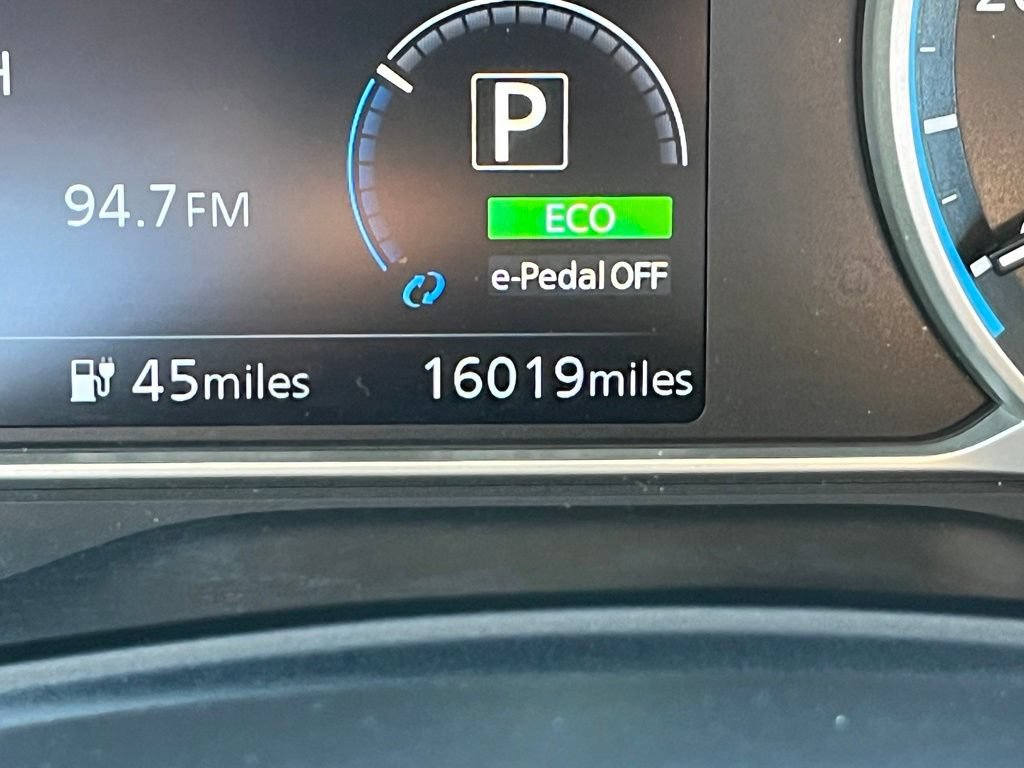 Used 2025 Nissan Leaf S FWD image 14