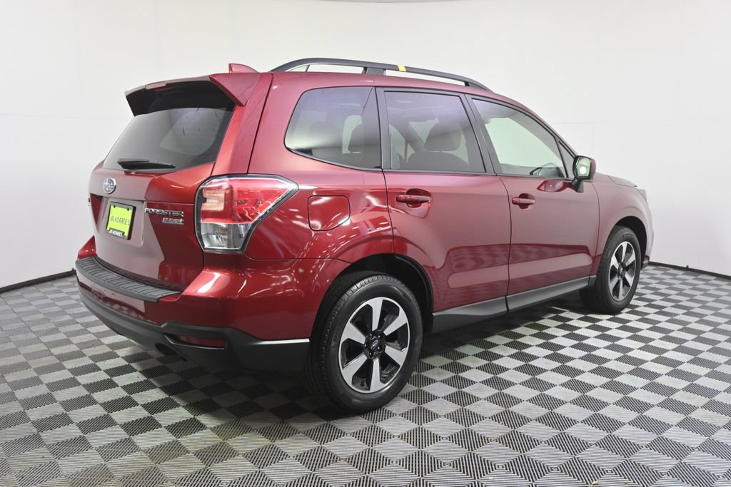 Used 2017 Subaru Forester 2.5i Premium AWD/4WD image 7