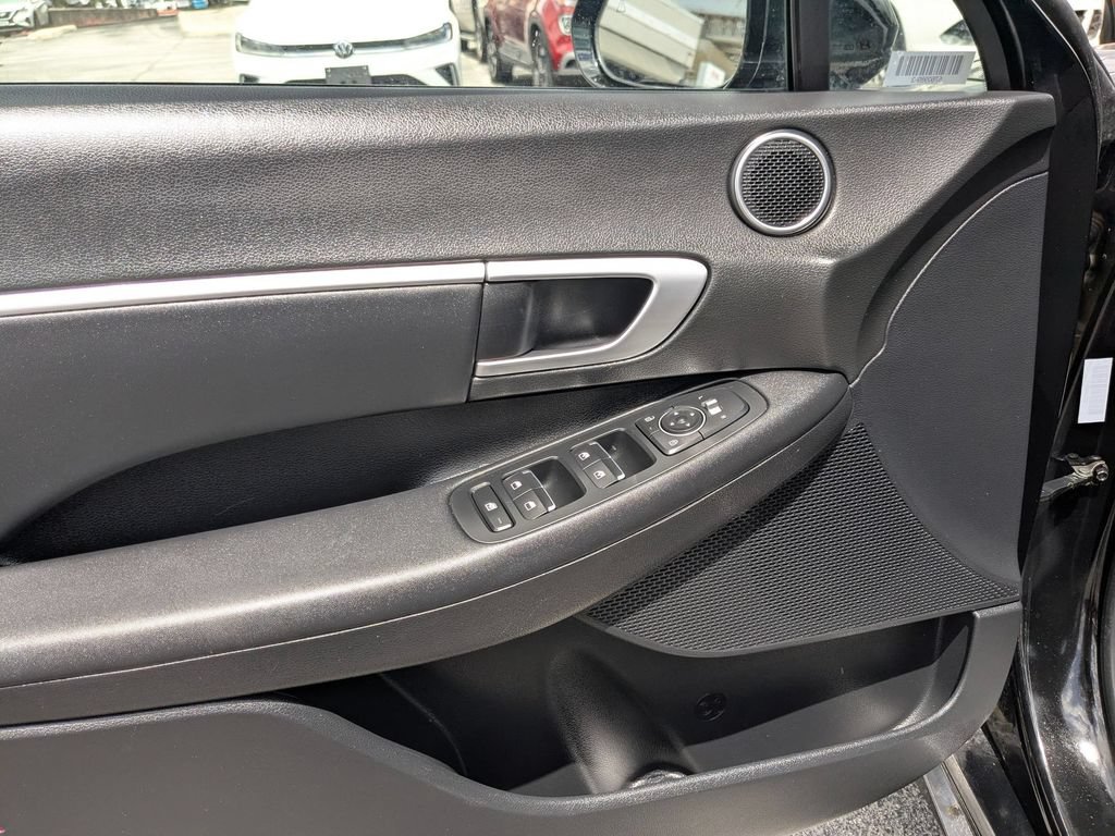Used 2025 Hyundai Sonata SEL FWD image 14