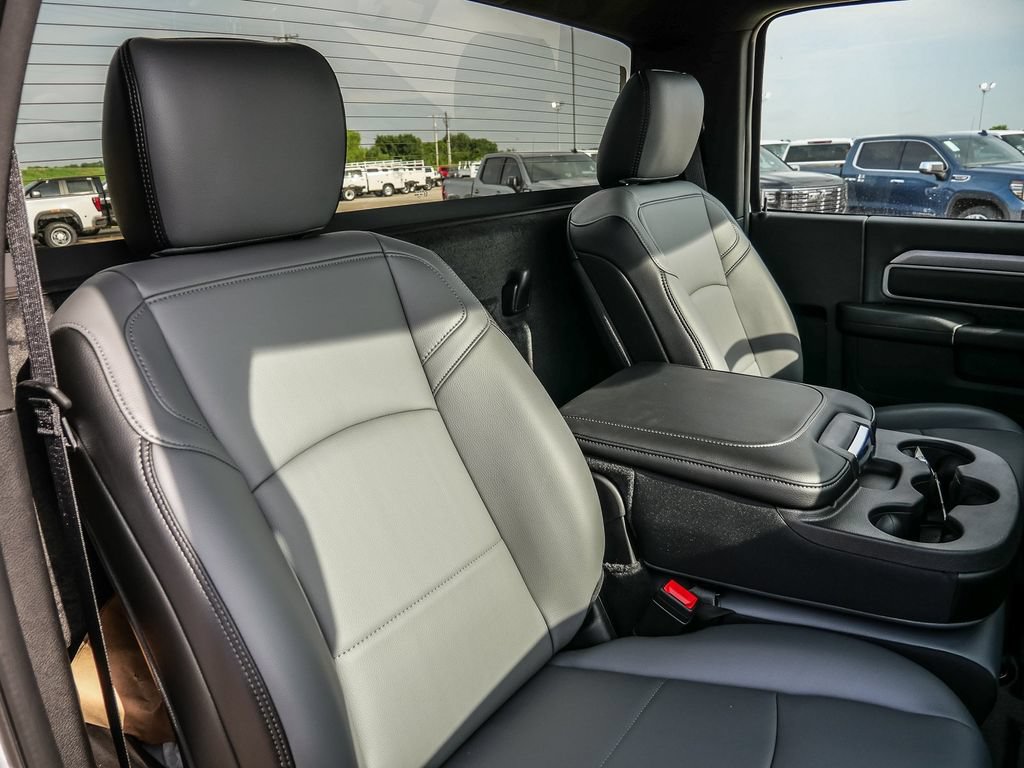 New 2026 RAM 4500 Tradesman AWD/4WD image 31