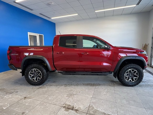 Used 2025 Chevrolet Colorado ZR2 w/ Technology Package image 4