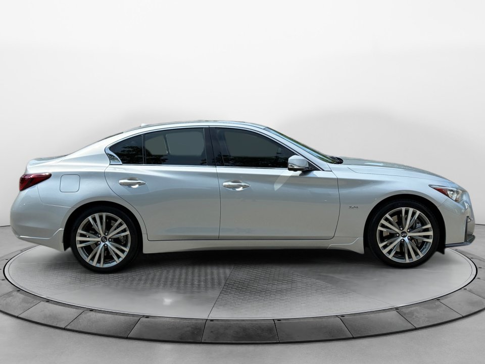 Used 2018 INFINITI Q50 Sport w/ Sensory Package (Sport) AWD/4WD image 8