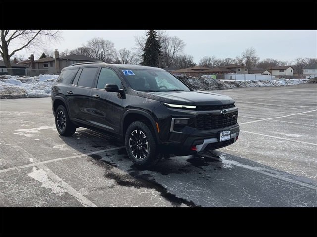 Certified 2024 Chevrolet Traverse Z71 w/ Enhanced Driving Package image 2