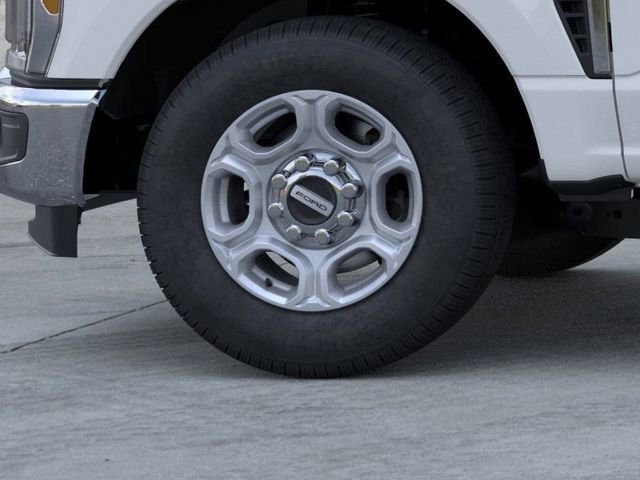New 2026 Ford F350 XLT image 19