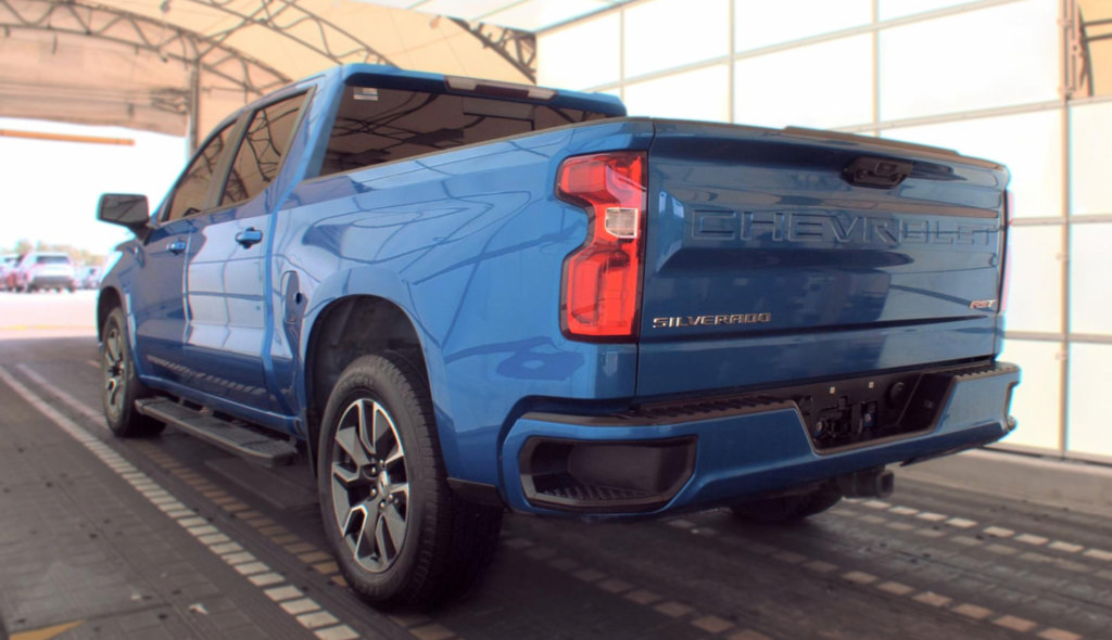 Used 2022 Chevrolet Silverado 1500 RST w/ Convenience Package II RWD image 7