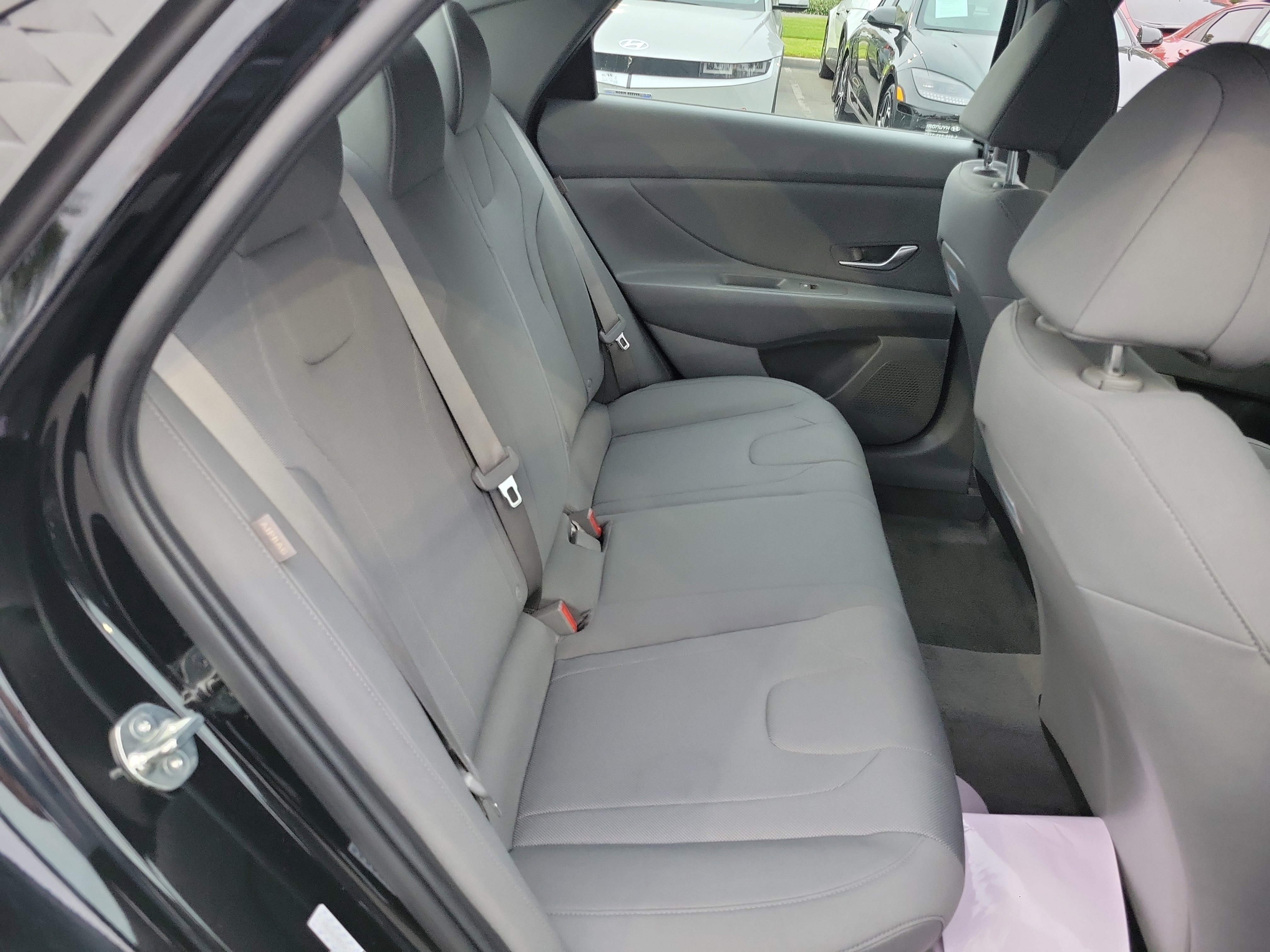 Certified 2024 Hyundai Elantra SE FWD image 21