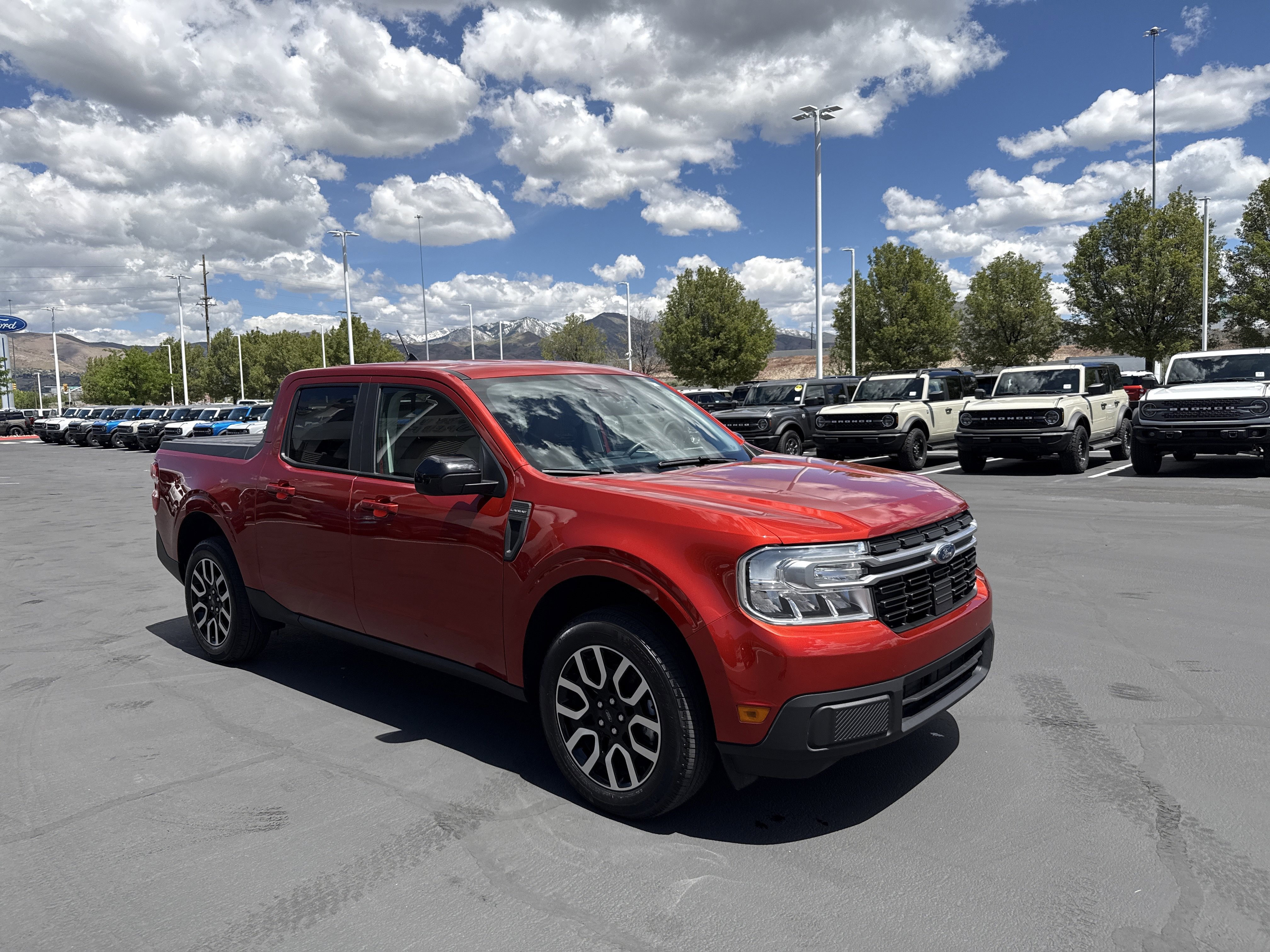 Certified 2024 Ford Maverick Lariat FWD image 7