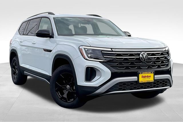 New 2025 Volkswagen Atlas Peak Edition SE