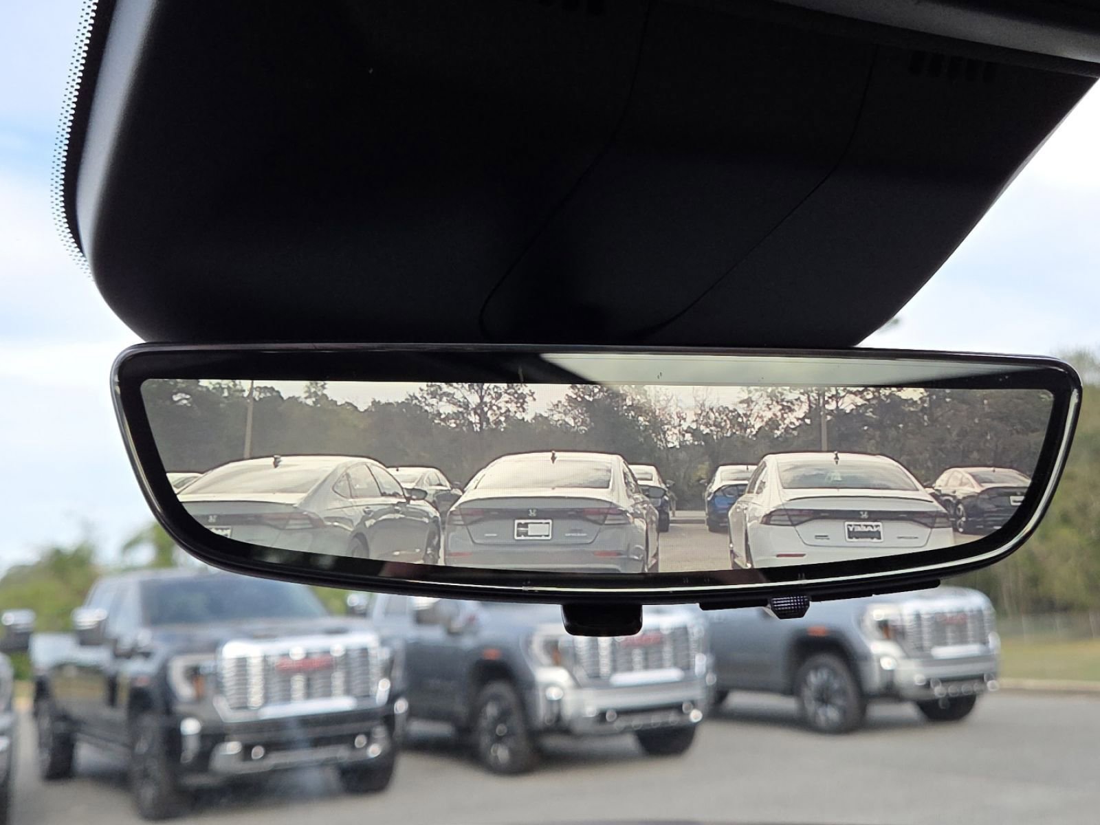 Used 2022 Cadillac Escalade Premium Luxury RWD image 9