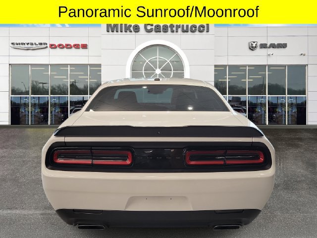 Used 2023 Dodge Challenger R/T w/ Blacktop Package RWD image 4