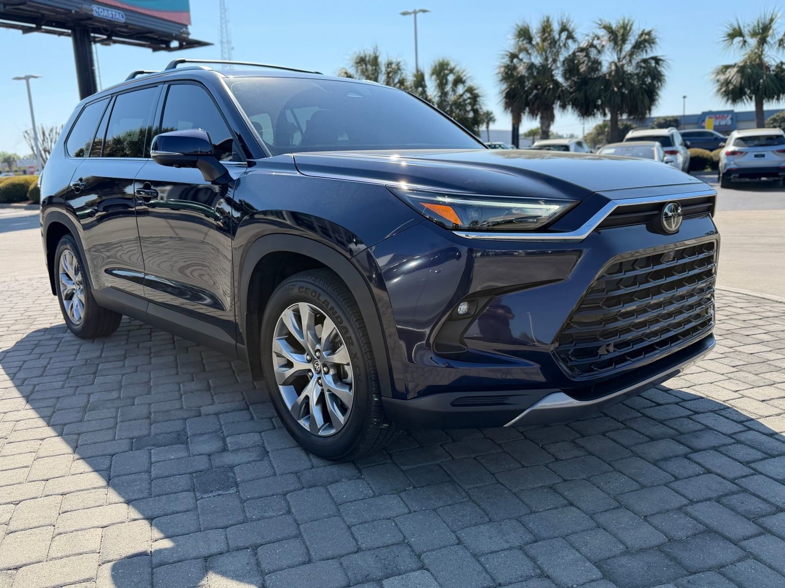 Used 2024 Toyota Grand Highlander Limited image 6