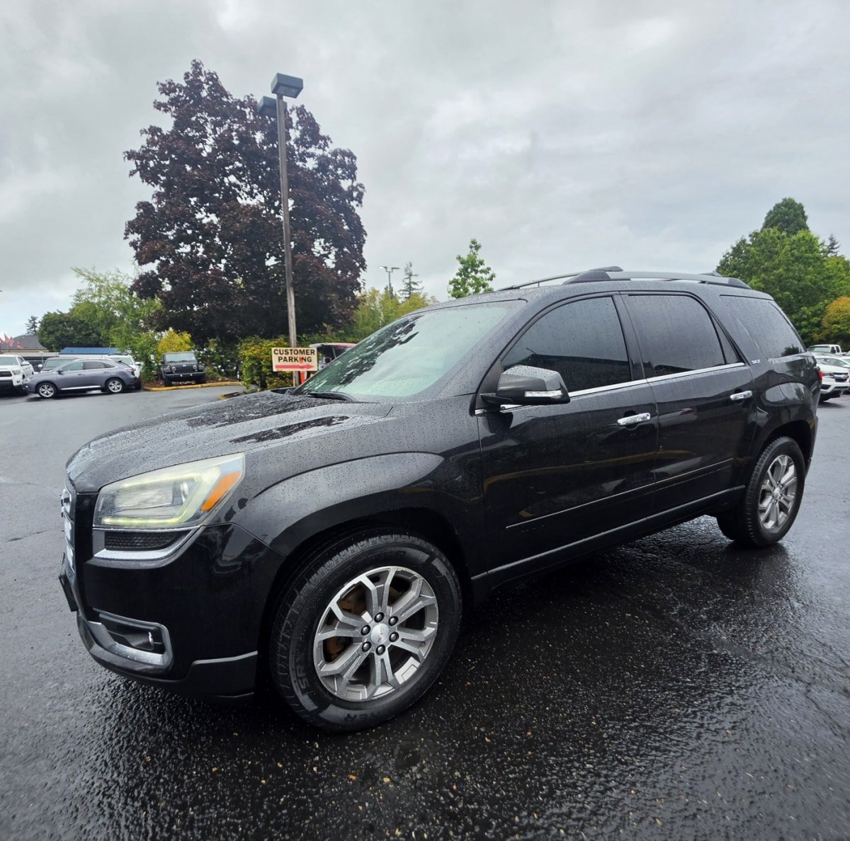 Used 2014 GMC Acadia SLT FWD image 2