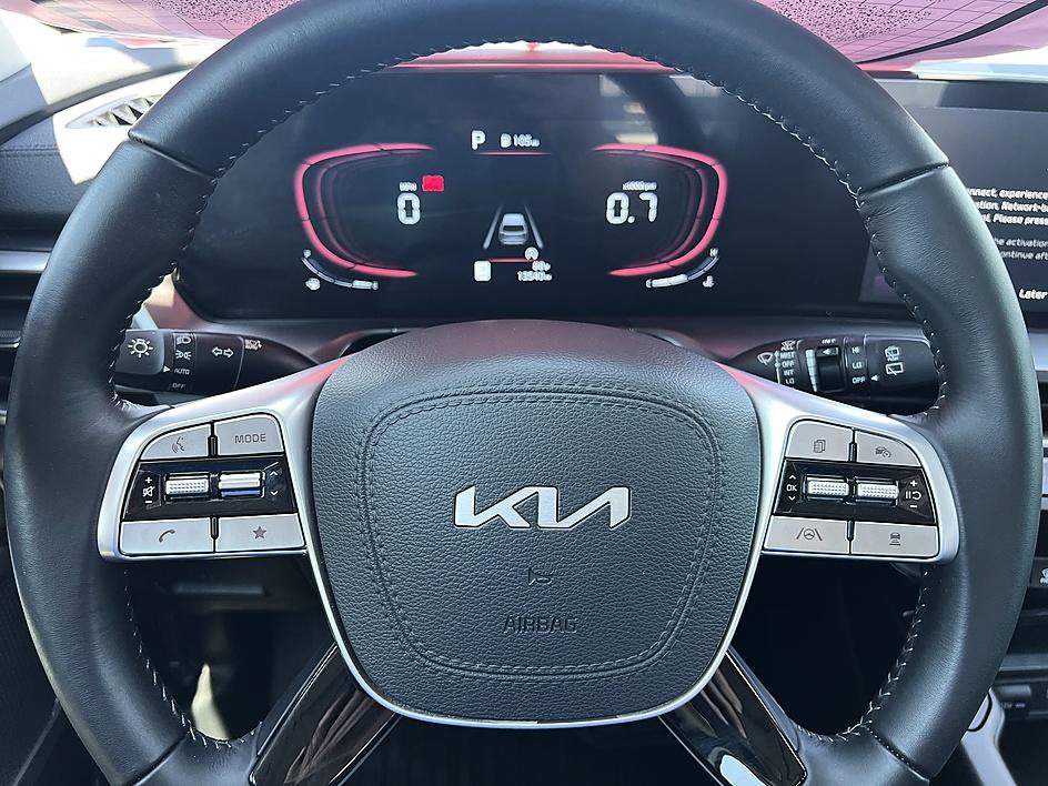 Used 2025 Kia Telluride S FWD image 23
