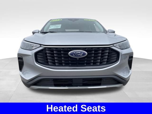 Used 2023 Ford Escape Active w/ Tech Pack #2 AWD/4WD image 8