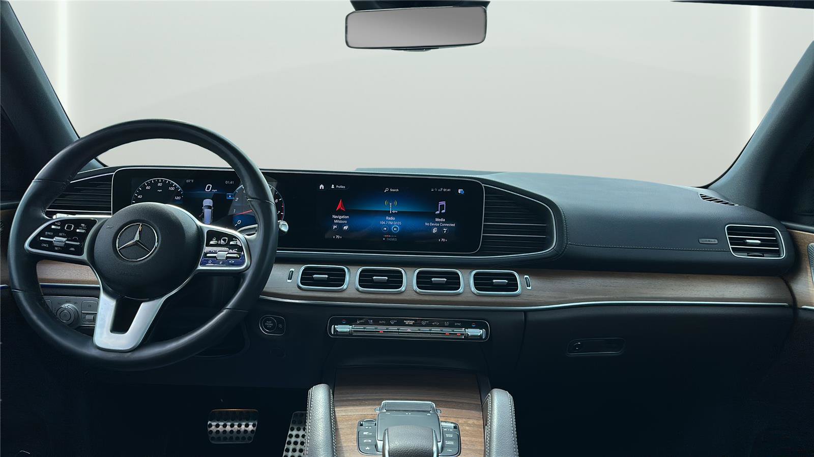 Used 2022 Mercedes-Benz GLS 450 4MATIC image 34