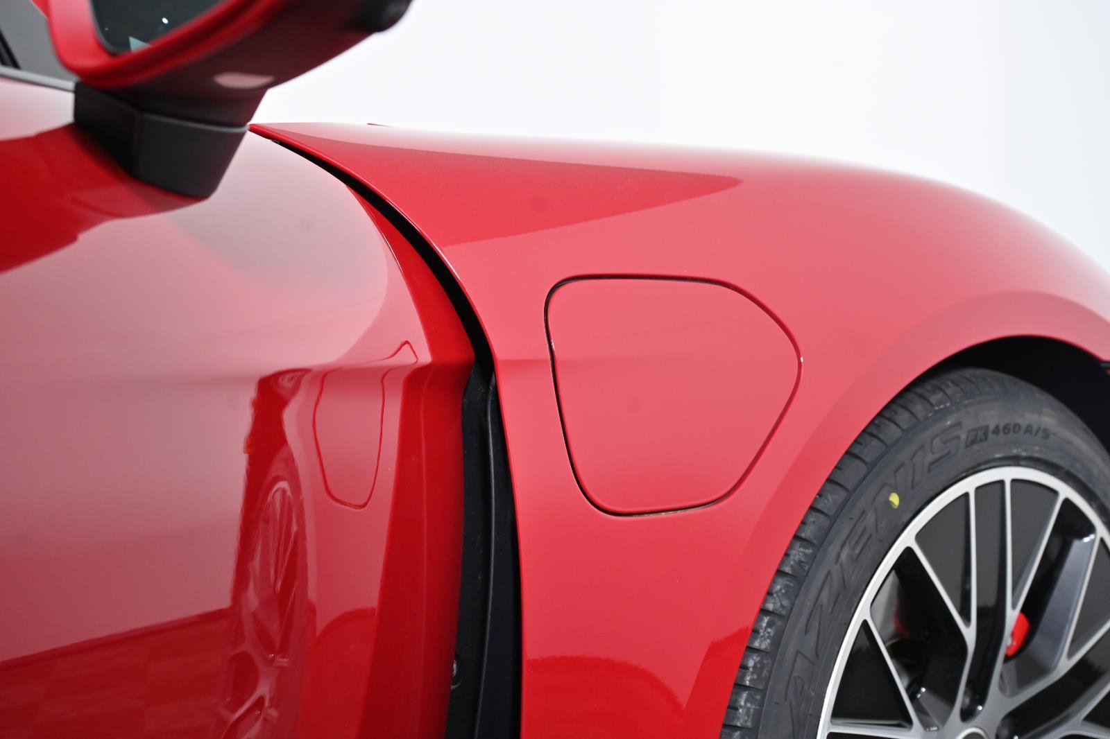 Used 2022 Porsche Taycan 4S image 10