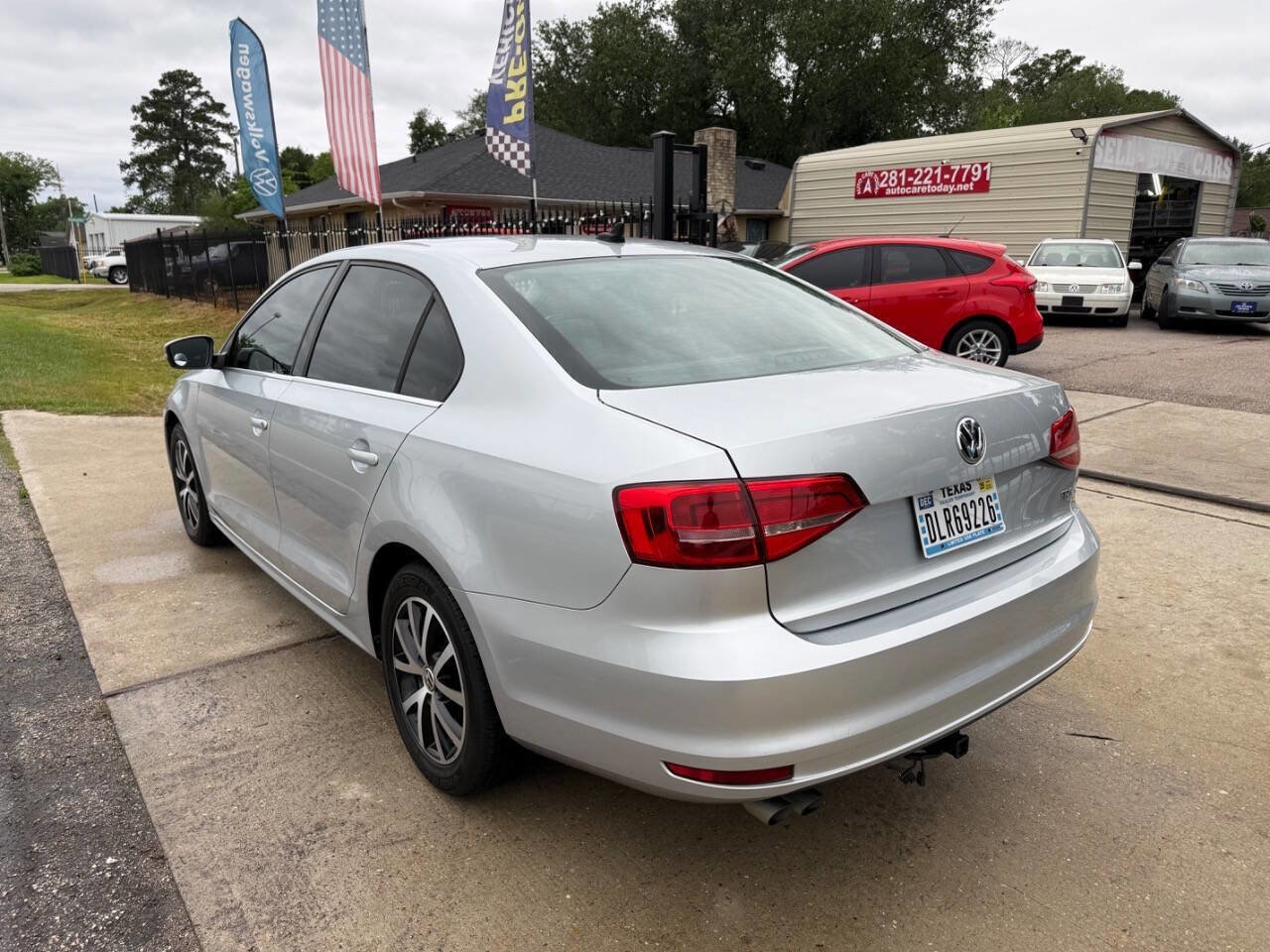 Used 2015 Volkswagen Jetta TDI SE image 8