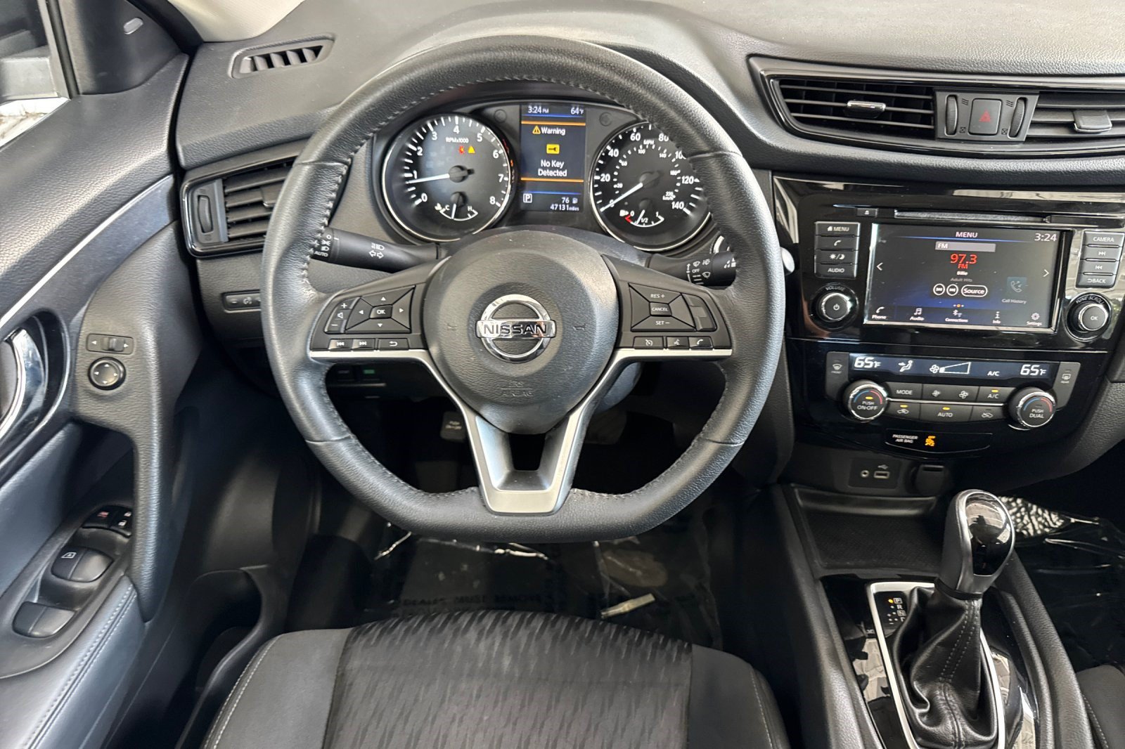 Used 2020 Nissan Rogue SV FWD image 18
