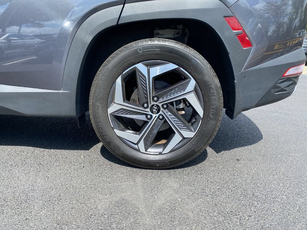 Certified 2023 Hyundai Tucson Limited AWD/4WD image 9