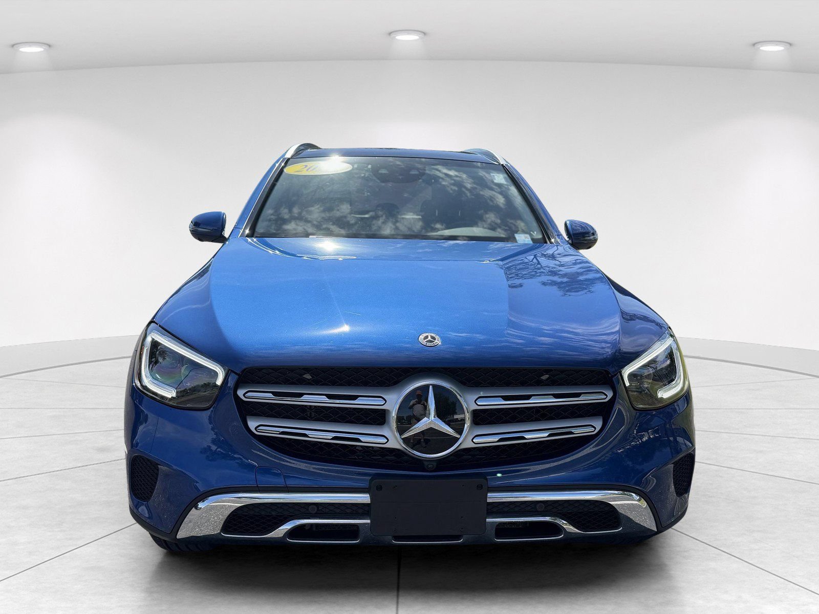 Used 2022 Mercedes-Benz GLC 300 4MATIC image 2
