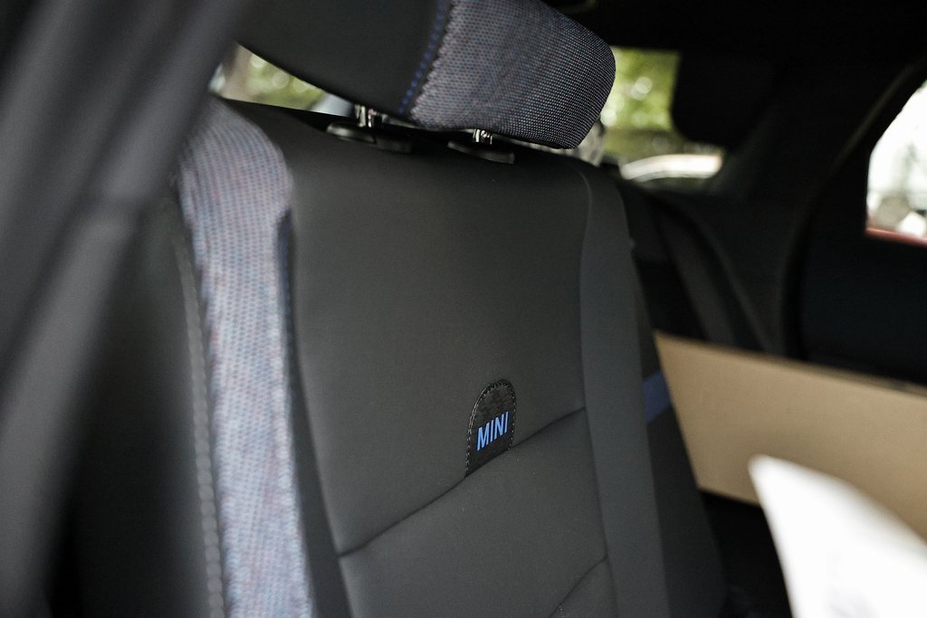 New 2025 MINI Cooper Countryman S w/ Comfort Package Max image 26