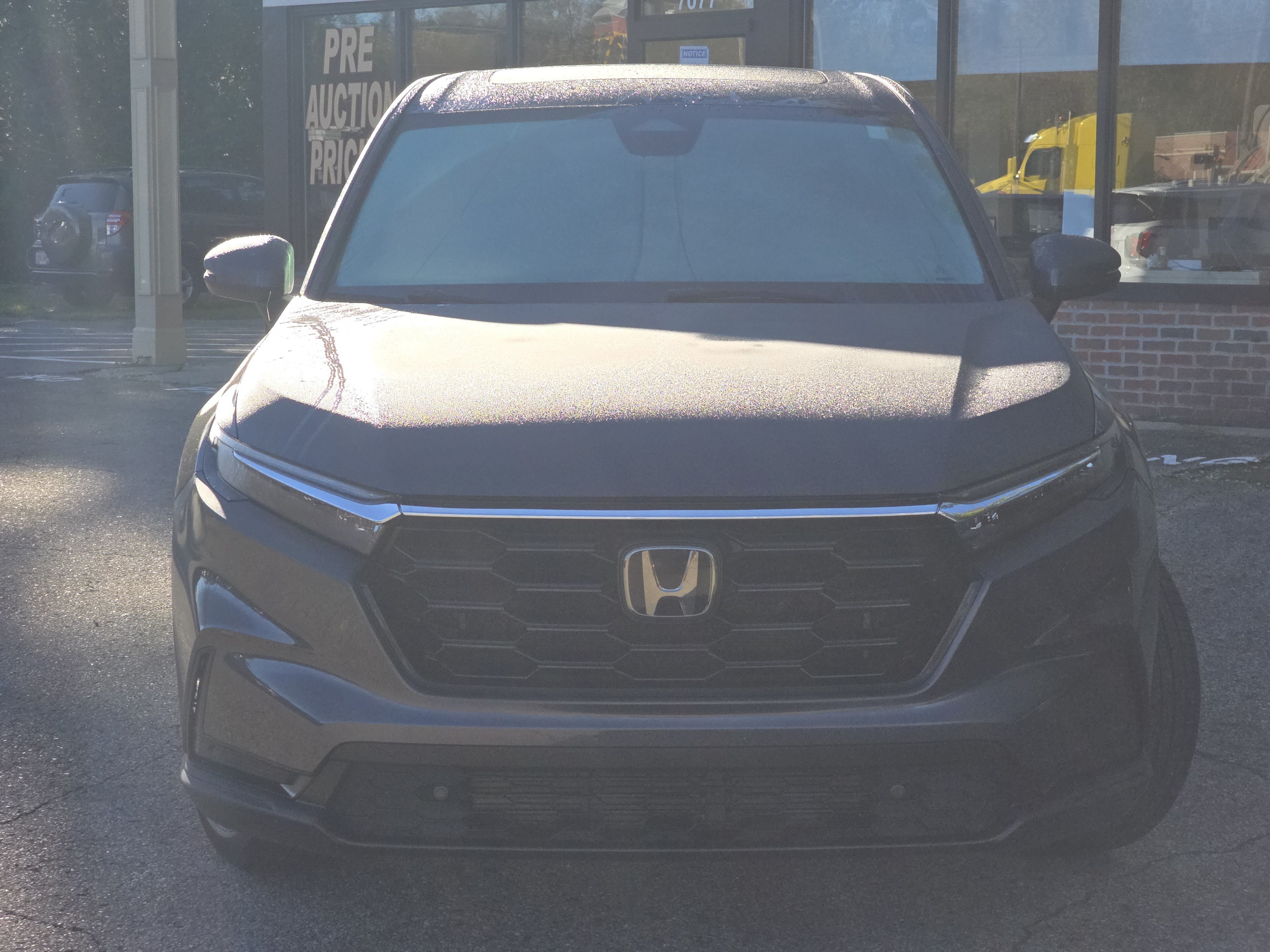 Used 2023 Honda CR-V EX-L image 2