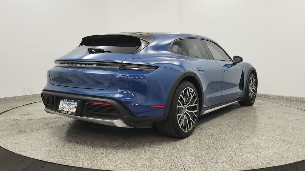 Used 2022 Porsche Taycan 4 Cross Turismo AWD/4WD image 5