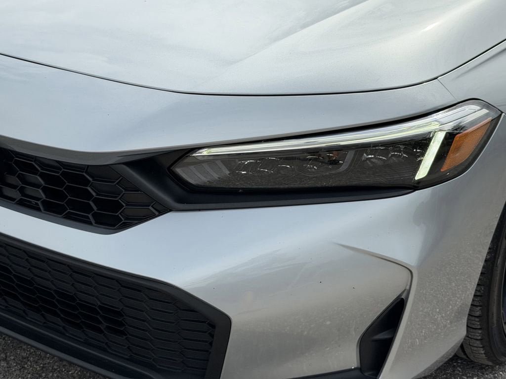 Used 2025 Honda Civic Sport image 10