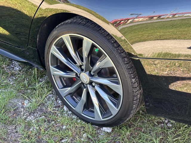 Used 2022 Cadillac CT4 V RWD image 12