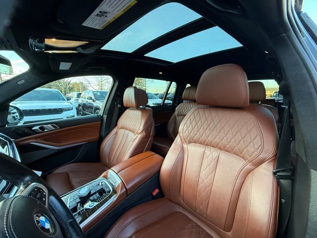 Used 2023 BMW X7 xDrive40i w/ Executive Package image 21