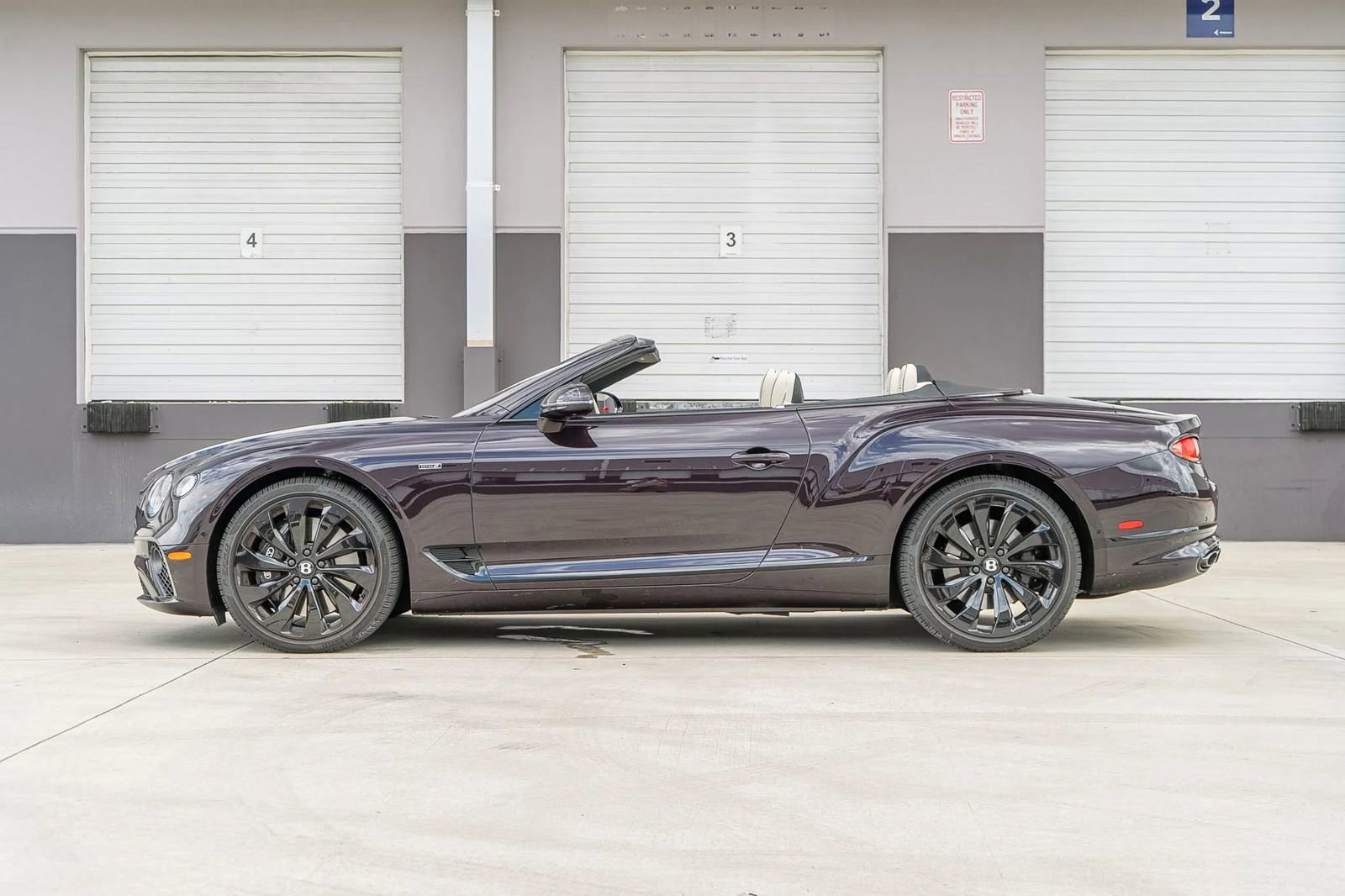 Used 2024 Bentley Continental GT V8 AWD/4WD image 17