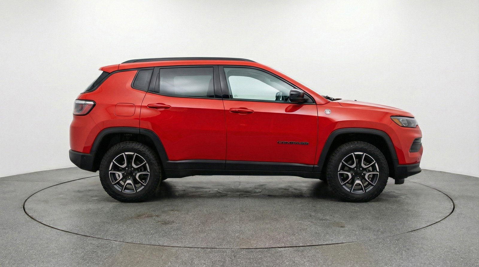 Used 2025 Jeep Compass Trailhawk AWD/4WD image 11