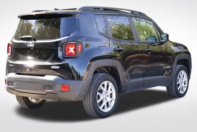Used 2019 Jeep Renegade Latitude w/ Cold Weather Group image 22