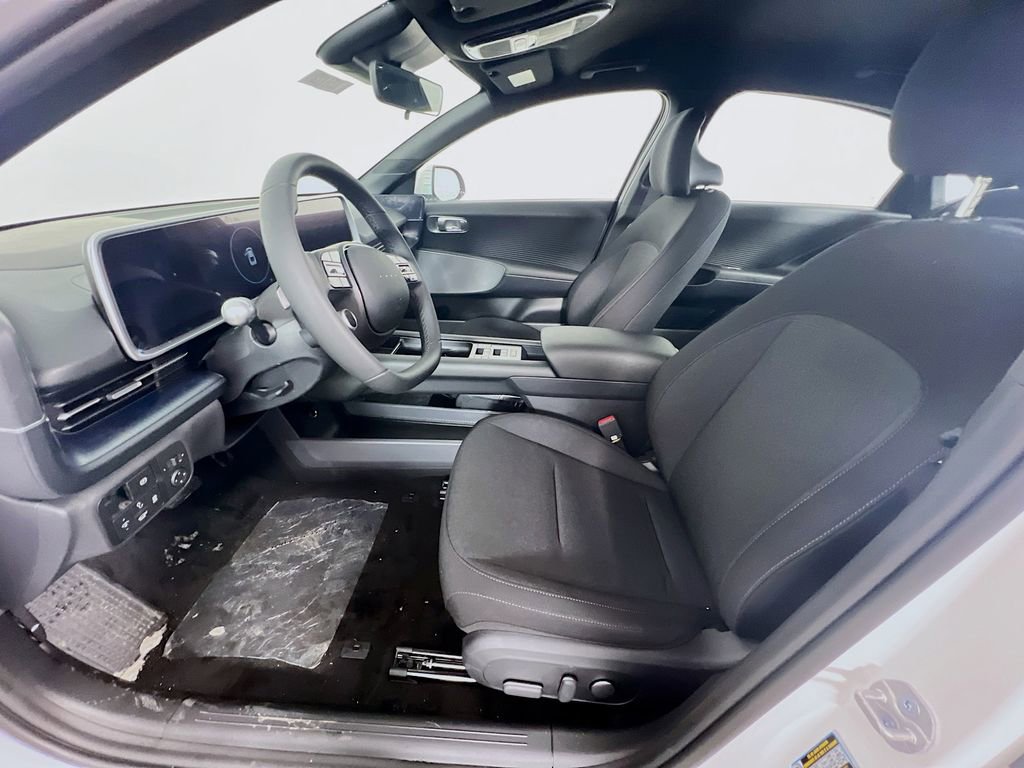 New 2025 Hyundai Ioniq 6 SE AWD/4WD image 19