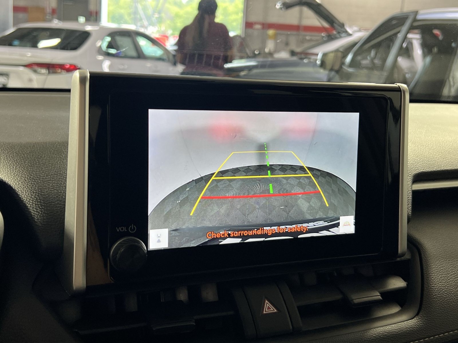 Used 2024 Toyota RAV4 XLE AWD/4WD image 19