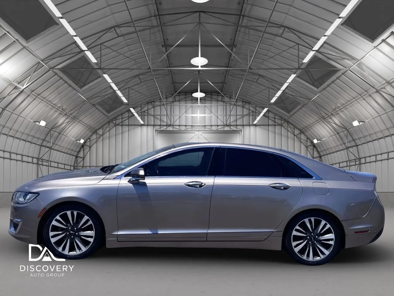 Used 2020 Lincoln MKZ Reserve w/ Elements Package FWD image 2